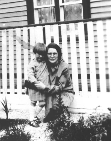 252: l-r Young Cede McCarthy with Mary McCarthy. (circa 1928)  - Cede daughter of James McCarthy &amp;amp; Julia Reddy; Mary daughter of Denis McCarthy &amp;amp; Sarah Withers